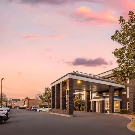 Best Western Plus Grand Manor Inn-2