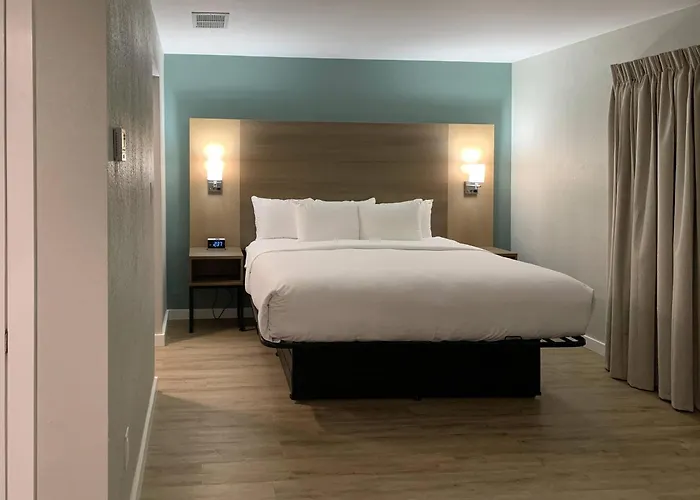 Cheap hotels Mainstay Suites Springfield South - Battlefield Rd